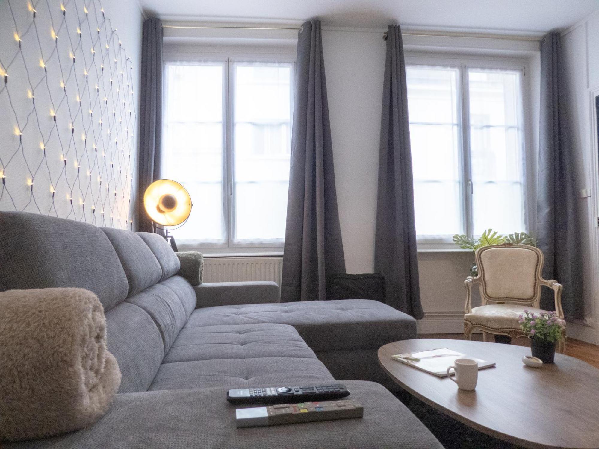 L'Amour De La Paix - Centre-Ville - Jardin - Proche Gare - Tv65"Primevideo - Ambiance Tres Chaleureuse - Parking Gratuit Sous-Video Surveillance Proche - Gere Par Presta-Zen'Services Verdun-sur-Meuse Luaran gambar