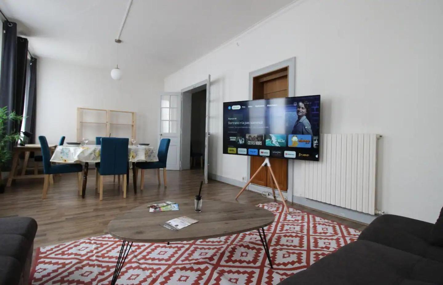 L'Amour De La Paix - Centre-Ville - Jardin - Proche Gare - Tv65"Primevideo - Ambiance Tres Chaleureuse - Parking Gratuit Sous-Video Surveillance Proche - Gere Par Presta-Zen'Services Verdun-sur-Meuse Bilik gambar
